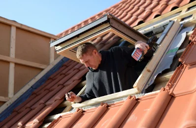 Pose de fenêtres de toit Velux à Tournavaux